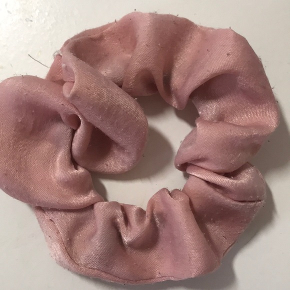 Pink scrunchie 2 pack - Picture 4 of 4